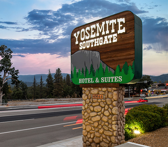 Yosemite Southgate Hotel & Suites